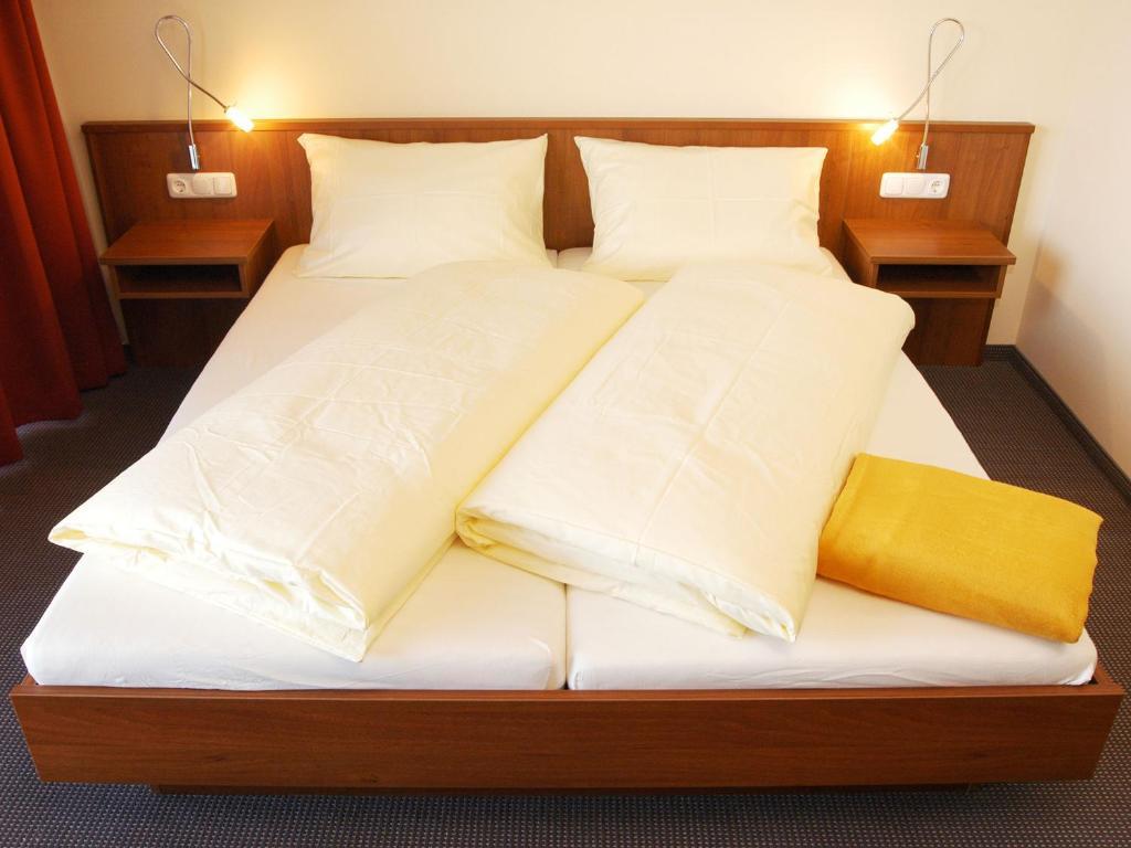 Vitalhotel Quellengarten - Bed & Breakfast لينغيناو الغرفة الصورة